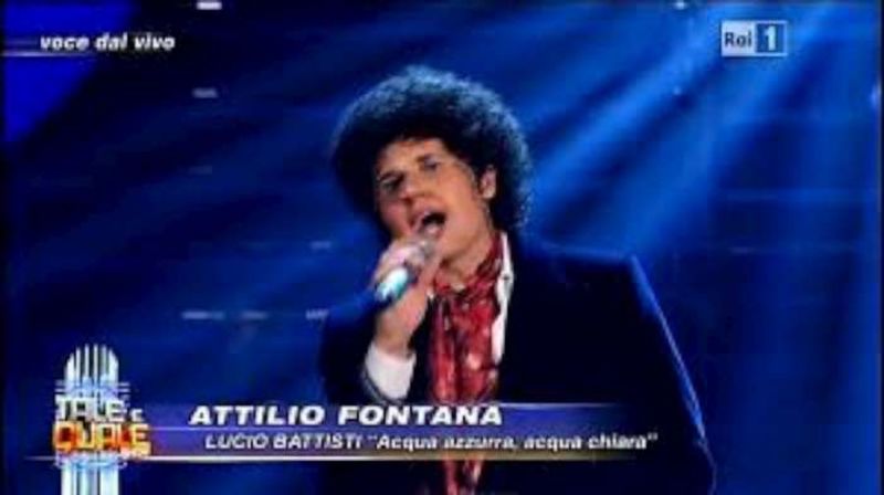 Attilio Fontana nell'imitazione di Lucio Battisti