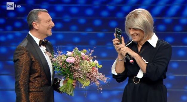 Ospiti di Sanremo 2020 - Roberto Benigni, Lewis Capaldi, Mika e le attrici de L'amica geniale