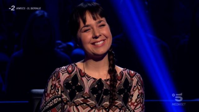 Chi vuol essere milionario diretta 26 febbraio - Laura Leonardi canta Ave Maria di Schubert e prosegue con la sesta domanda