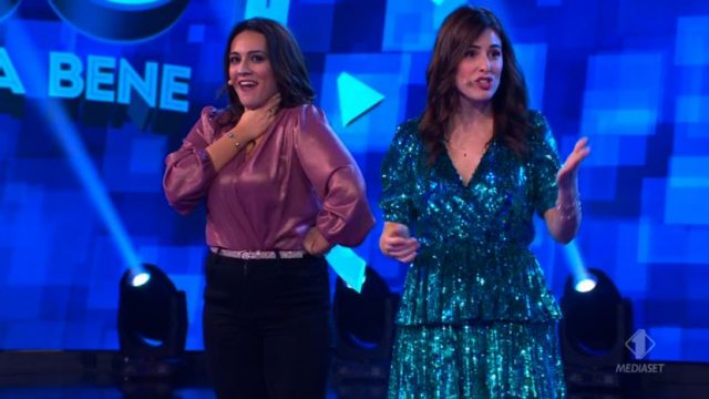 Enjoy ridere fa bene diretta 9 febbraio - Francesca Manzini imita Simona Ventura - La sfida tra i capi squadra