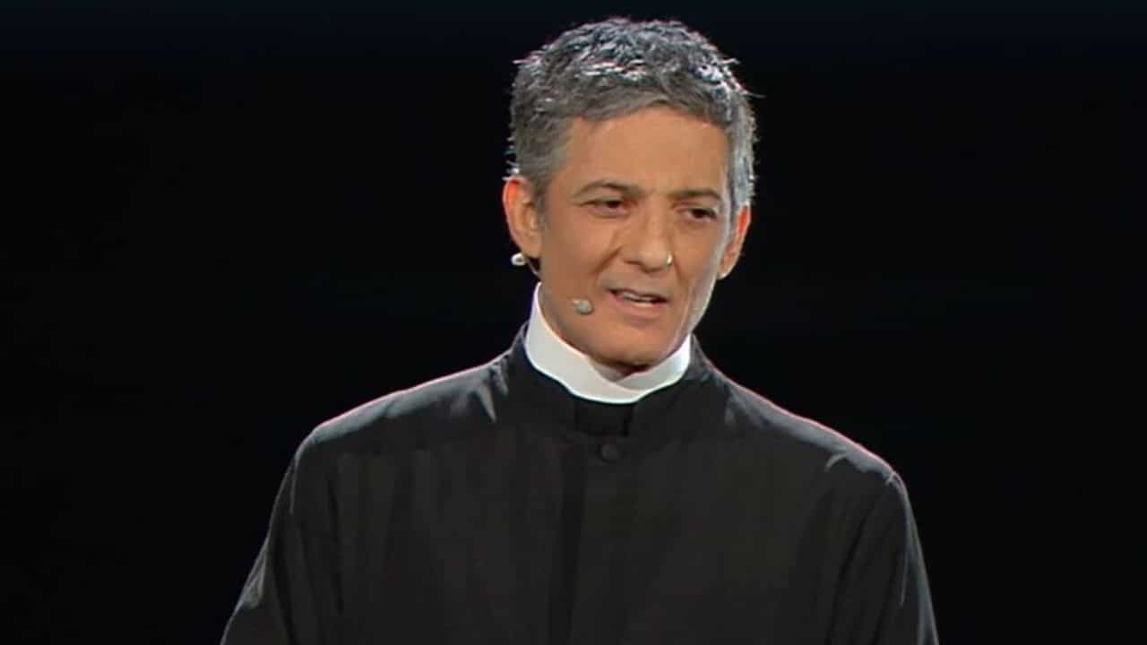 Sanremo 2020 recensione prima serata Fiorello prete