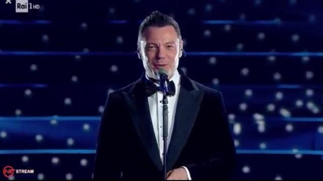 Sanremo 2020 look 7 febbraio - Tiziano Ferri