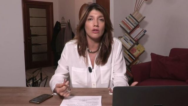 Coronavirus Speciale Sono le venti Crozza - La giornalist Valentina Petrini