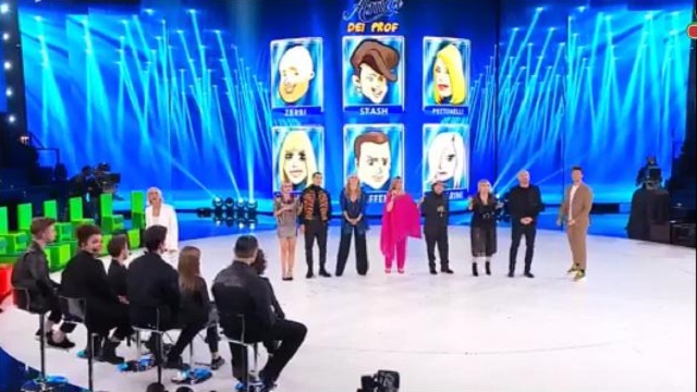 Amici 19 professori