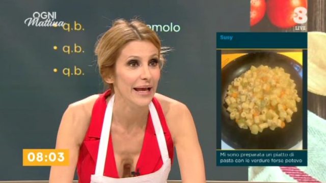 Ogni mattina diretta 29 giugno su Tv8 - Adriana Volpe legge i messaggi da casa