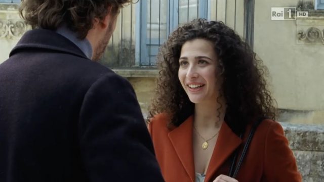 Il Giovane Montalbano 8 giugno - Montalbano e la fidanzata Mery