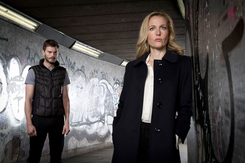 jamie dornan e gillian anderson the fall 3