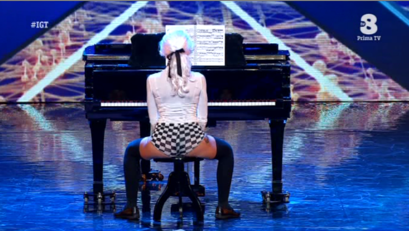 Federica La Pondi Spaccatrosi italias got talent