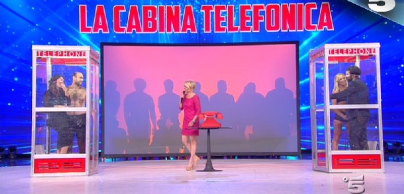 amici 7 maggio cabina