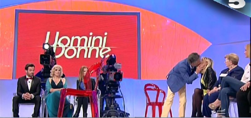 uomini e donne foto1