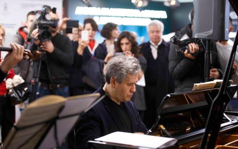 Pappano suona al terminal