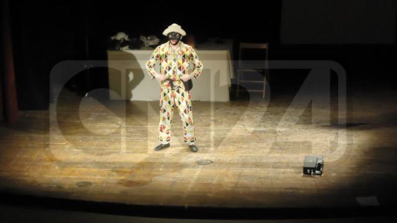 arlecchino soleri teatro piccolo