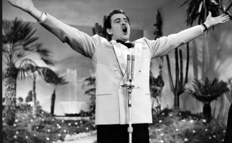 Domenico Modugno in Volare