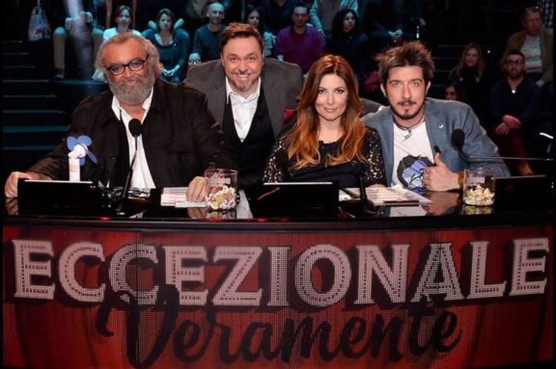 eccezionale veramente gudici conduttore la7