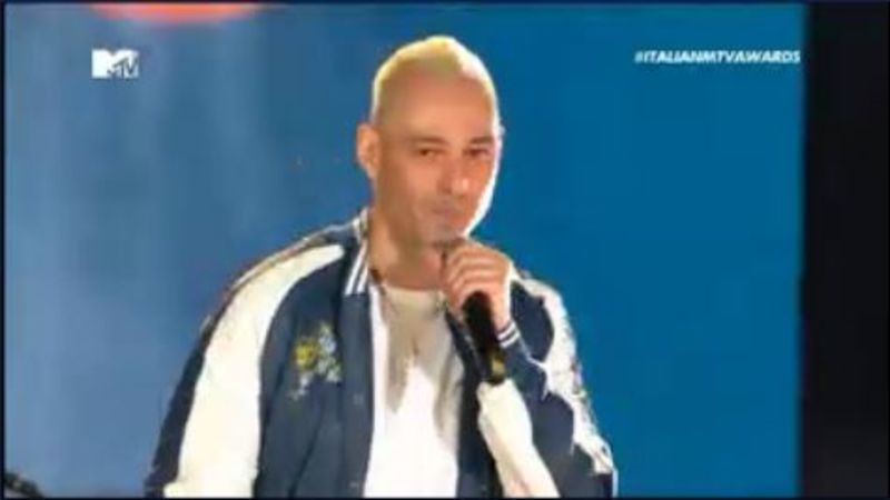 mtv awards 2017 fabri fibra