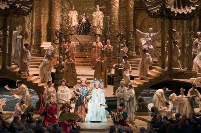 Turandot, una scena
