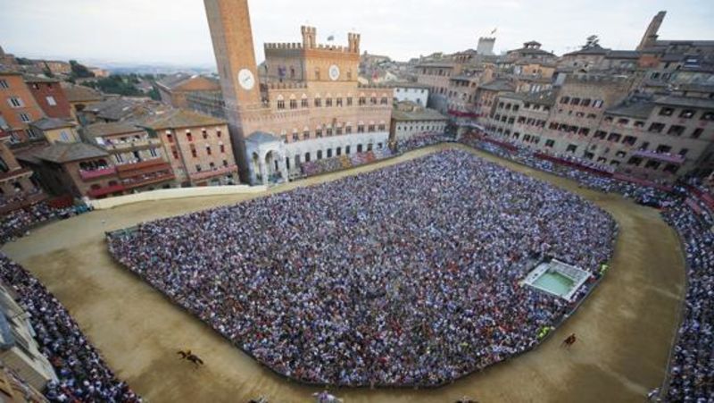 piazza del campo palio