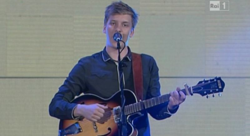 George Ezra ai Music awards