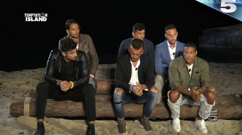 temptation island 2017 26giugno ragazzi falò