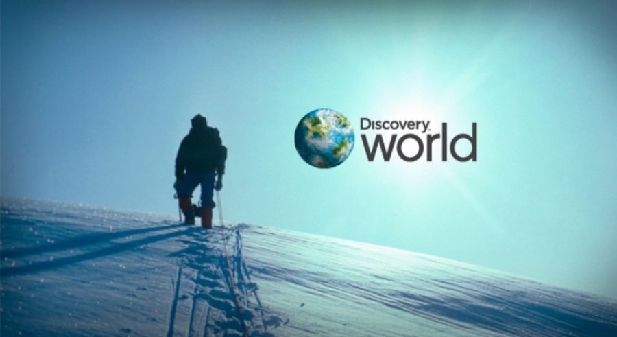 Покажи дискавери. Телеканал Discovery World. Телепередача канала Дискавери. Дискавери канал передача с. Логотип телеканала Discovery.