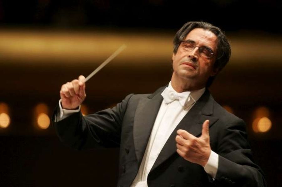 A raccontare comincia tu Riccardo Muti sul podio