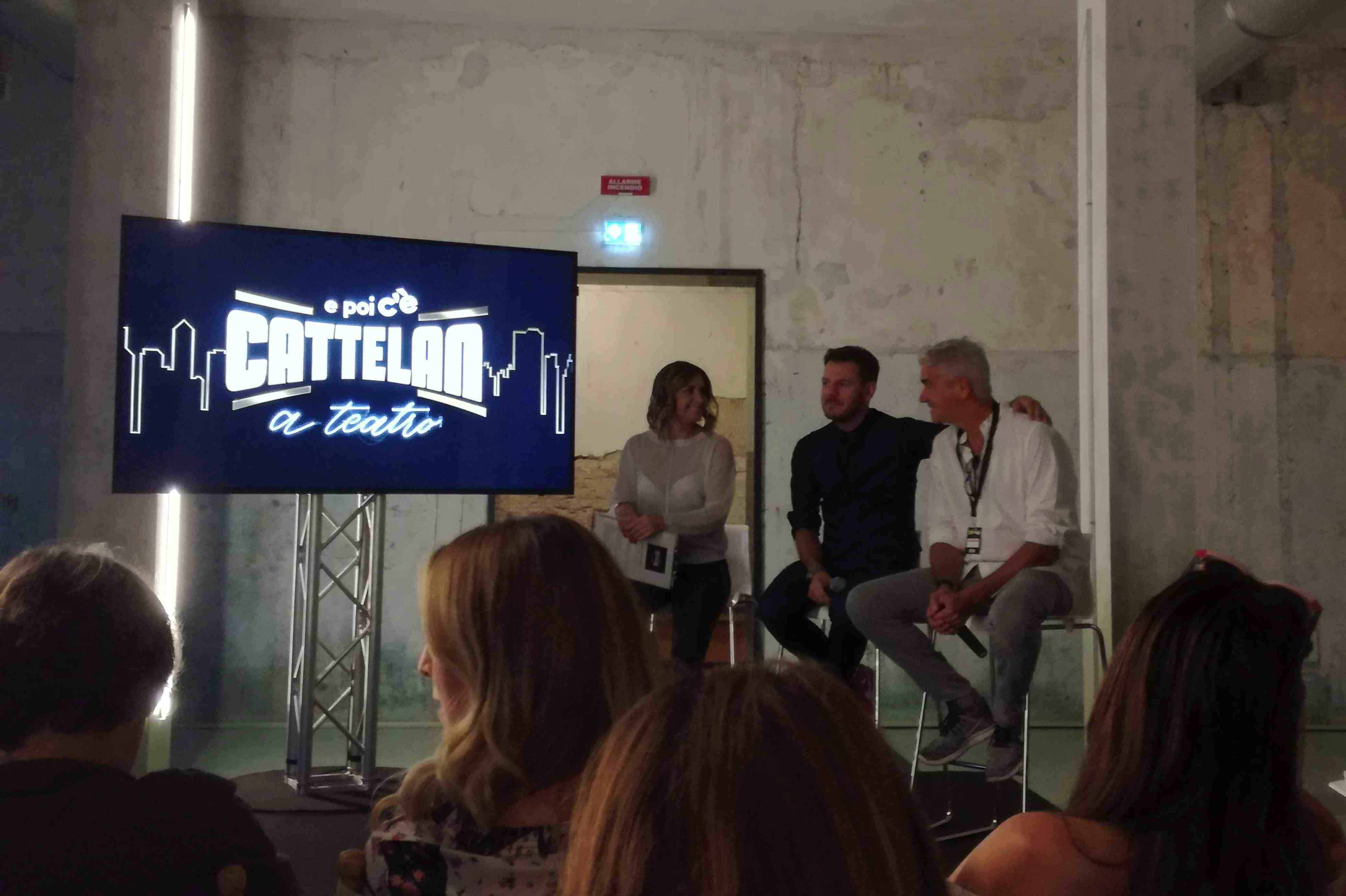 e poi c'è cattelan a teatro