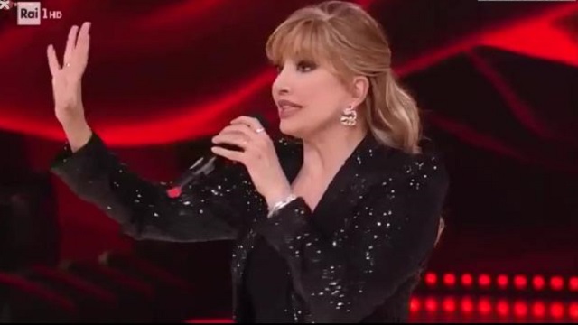 Milly Carlucci conduce tre programmi su Rai1