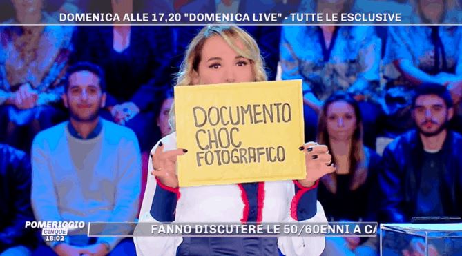 Domenica Live 10 novembre documento choc fotografico