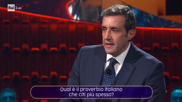 20 anni che siamo italiani diretta 6 dicembre - Flavio Insinna conduce il quiz di puntata