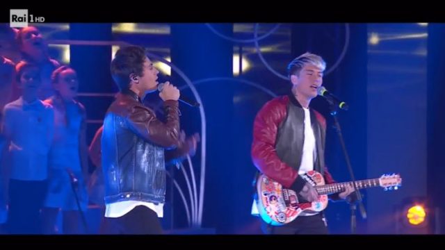 Zecchino d'Oro finale in diretta - Ospiti Benji & Fede cantano Dove e quando