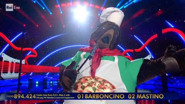 Il mastino napoletano canta Pino Daniele duratne il duello finale