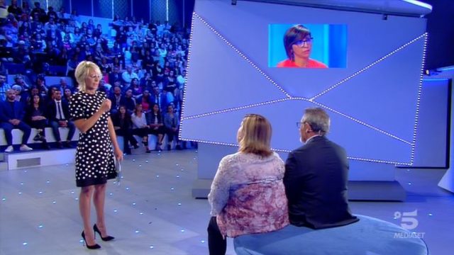 C'è posta per te diretta 11 gennaio - Graziella e Vincenzo ascoltano Maria De Filippi