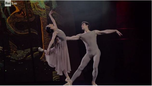 Danza con me Roberto Bolle - La Diretta dello spettacolo di Rai 1