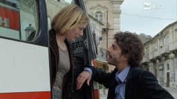 Il Giovane Montalbano 15 giugno - Episodio Ritorno alle origini