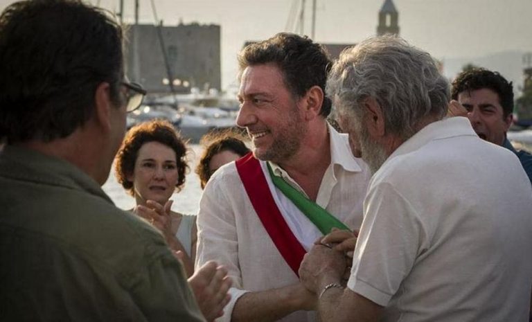 Il sindaco pescatore film, attori, trama, cast, finale, dove girato