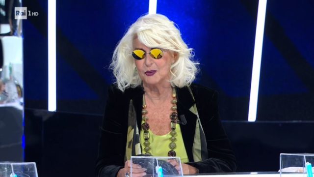 Tale e Quale Show 2 ottobre, diretta - Loretta Goggi parla con Raffaella Carrà