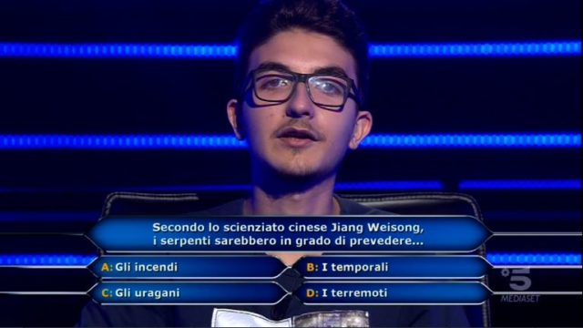 Chi vuol essere milionario 15 ottobre, diretta, la quarta domanda a Chris Joseph Caraccioli 