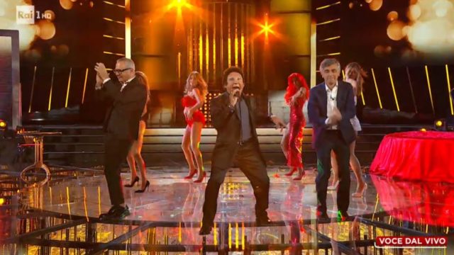 Tale e Quale Show 9 ottobre, diretta - Francesco Paolantoni imita Tom Jones