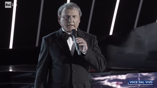 Tale e Quale Show 23 ottobre, diretta, Francesco Paolantoni imita Frank Sinatra