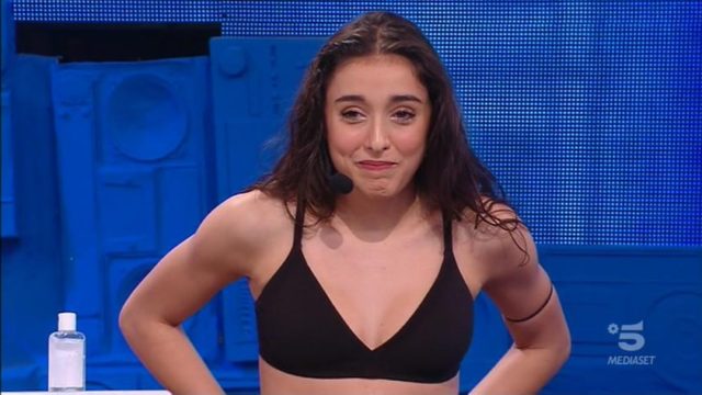 amici 2021 puntata 5 dicembre giulia ballerina