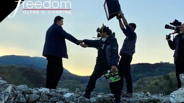 Freedom – Oltre il confine venerdì 29 gennaio, castelli medievali e religioni dimenticate