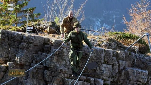 La caserma 27 gennaio ponte tibetano