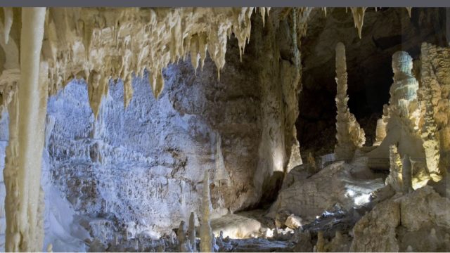 Linea bianca 23 gennaio Grotte di Frasassi