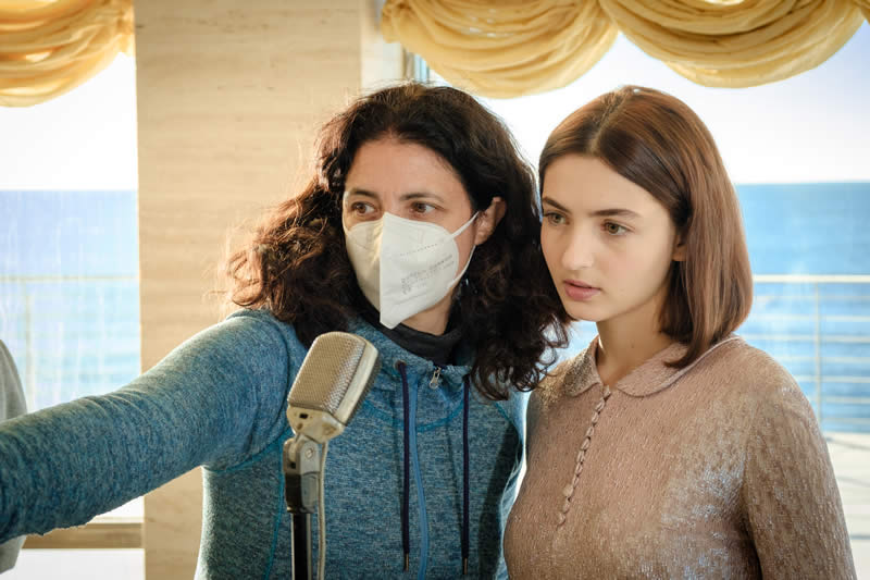 La bambina che non voleva cantare critica