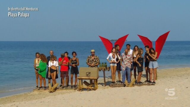 Isola dei Famosi 2021 diretta 29 aprile playa palapa