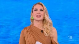 Isola dei Famosi 2021 diretta 3 maggio Canale 5