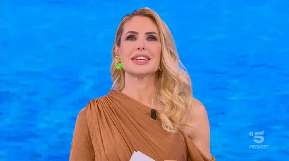 Isola dei Famosi 2021 diretta 3 maggio Canale 5