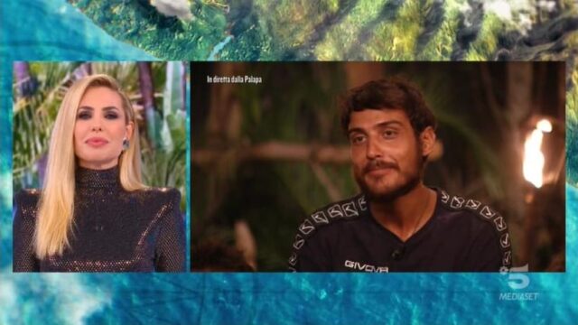 Isola dei Famosi 2021 diretta 31 maggio Awed