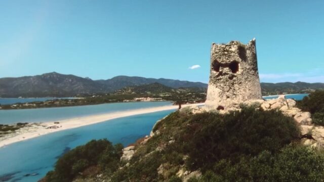 Spot Sardegna 2021 mare torre medievali