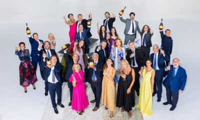 Un posto al sole 25 anni i protagonisti sul set
